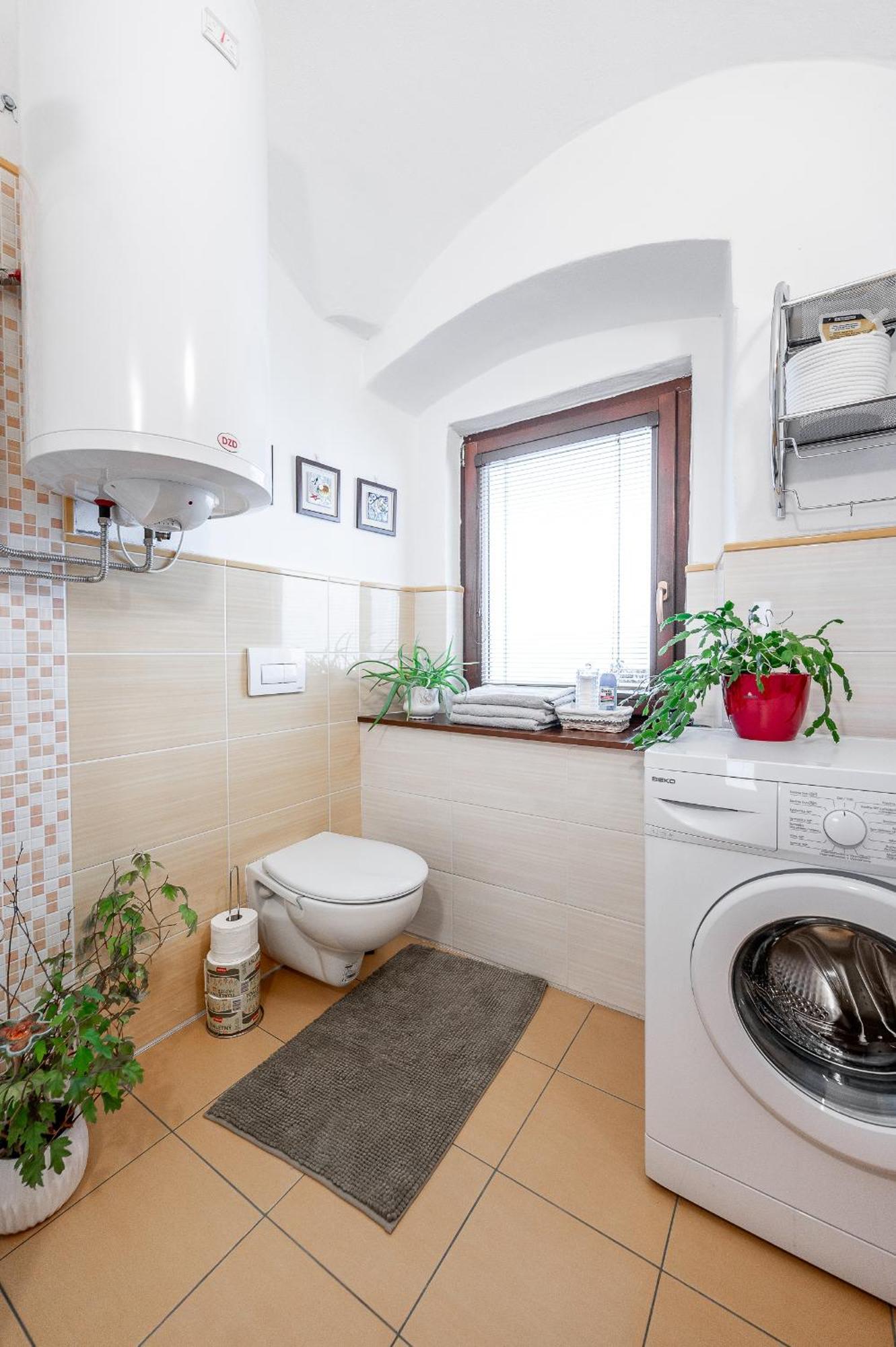 2 Room Flat Hlavna Kosice With Parking Екстериор снимка
